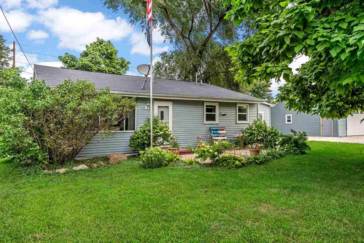 6524 Parkview Avenue Cedar Rapids IA 52403