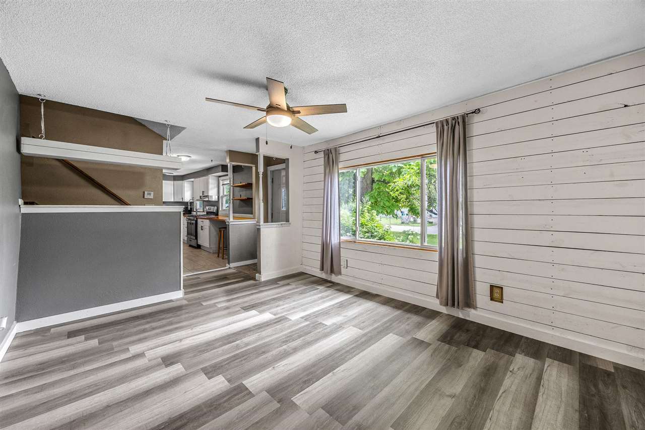 6524 Parkview Avenue Cedar Rapids IA 52403