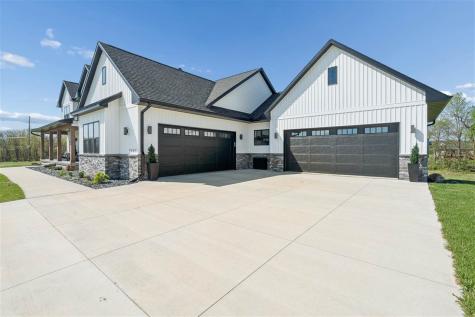 9267 Feather Ridge Pass Cedar Rapids IA 52411