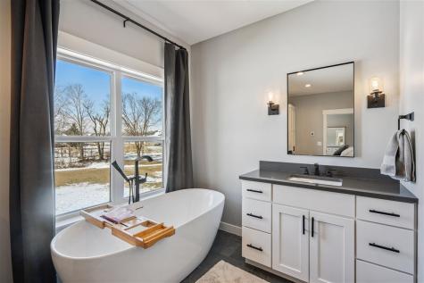 9267 Feather Ridge Pass Cedar Rapids IA 52411