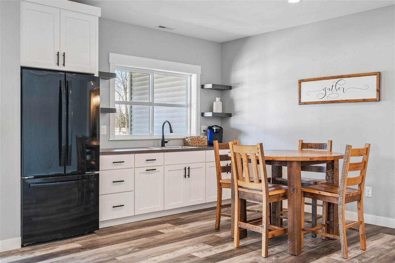 9267 Feather Ridge Pass Cedar Rapids IA 52411