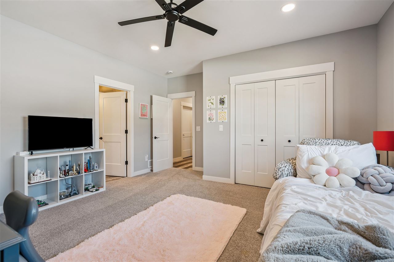 9267 Feather Ridge Pass Cedar Rapids IA 52411