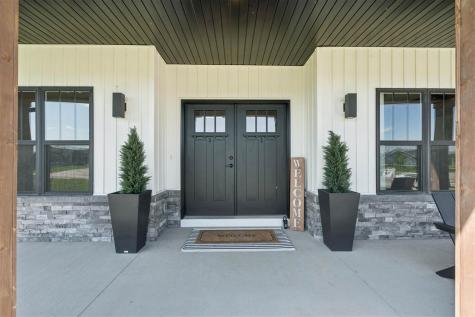9267 Feather Ridge Pass Cedar Rapids IA 52411