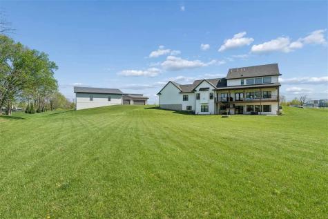 9267 Feather Ridge Pass Cedar Rapids IA 52411