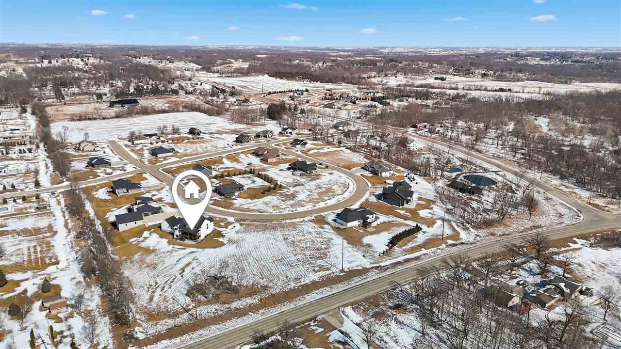 9267 Feather Ridge Pass Cedar Rapids IA 52411