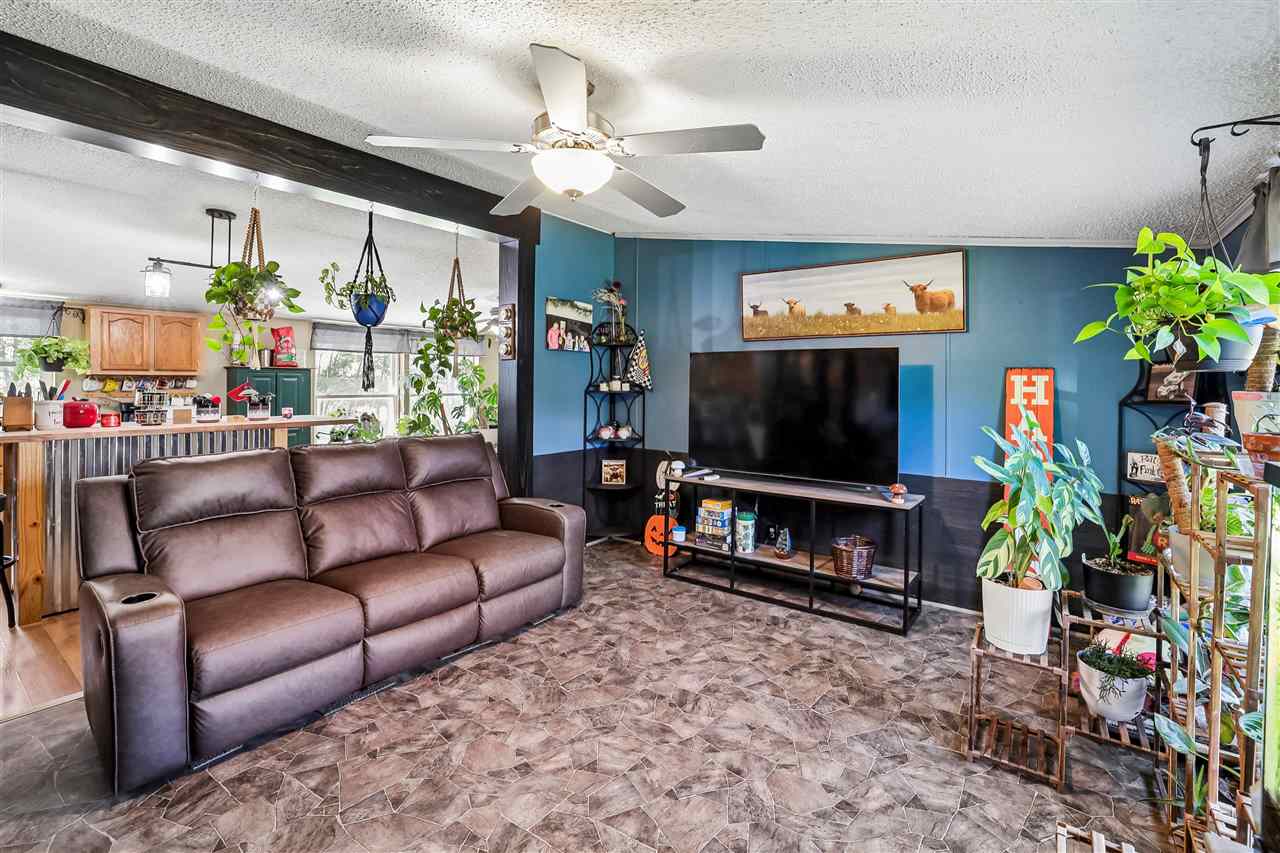 1210 Fir Avenue Wellman IA 52356