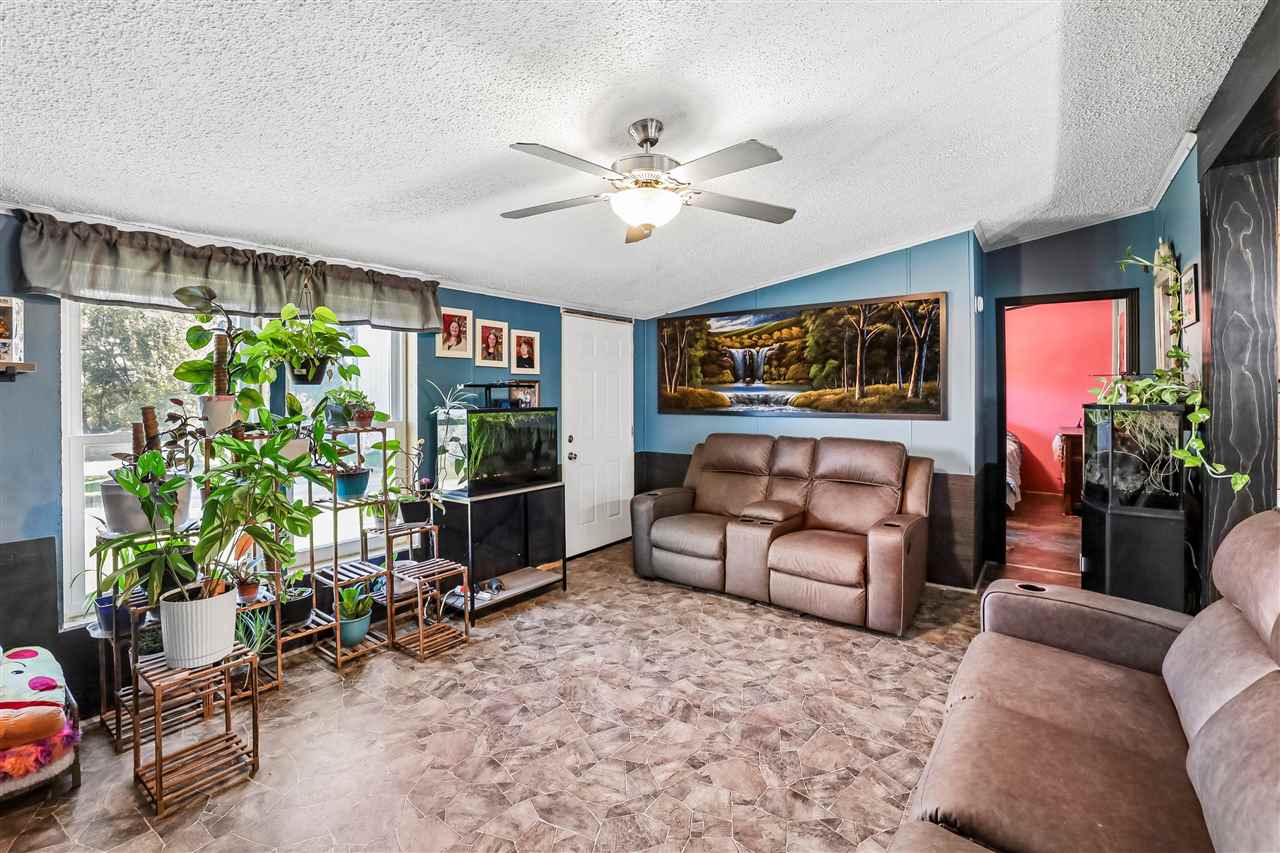 1210 Fir Avenue Wellman IA 52356