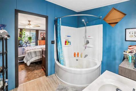 1210 Fir Avenue Wellman IA 52356