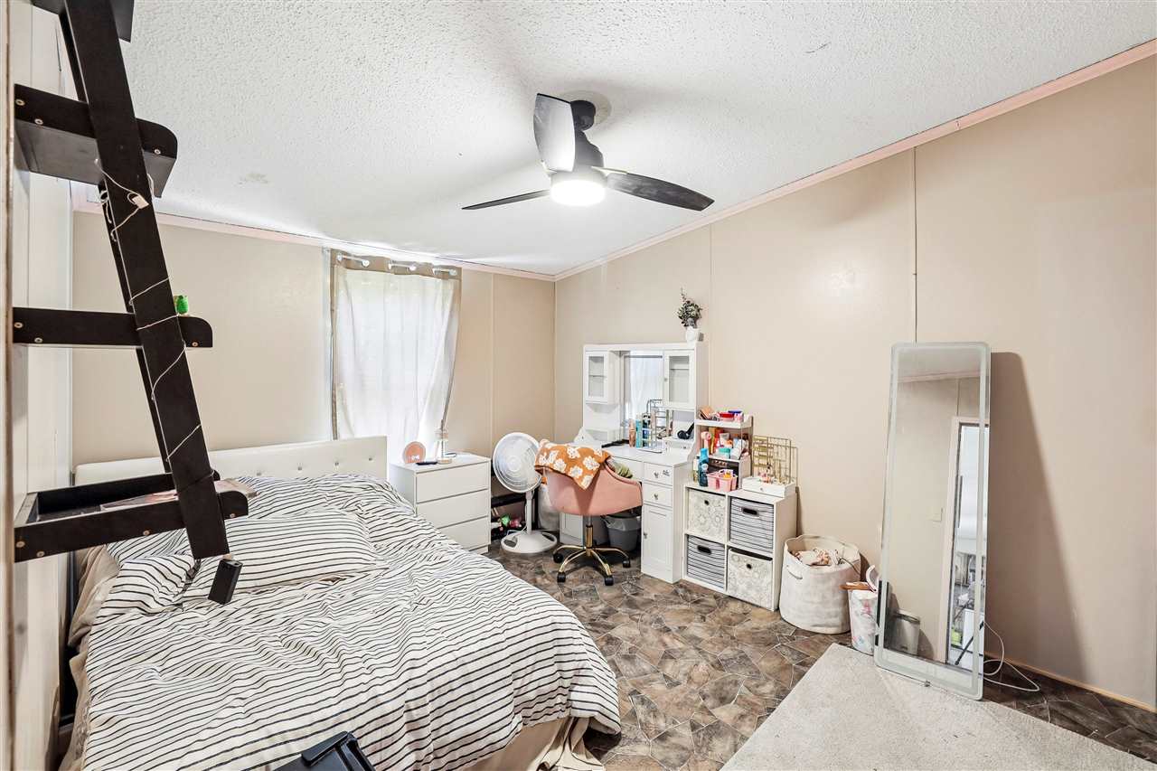 1210 Fir Avenue Wellman IA 52356