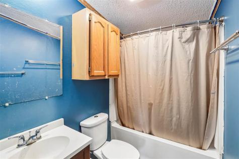 1210 Fir Avenue Wellman IA 52356