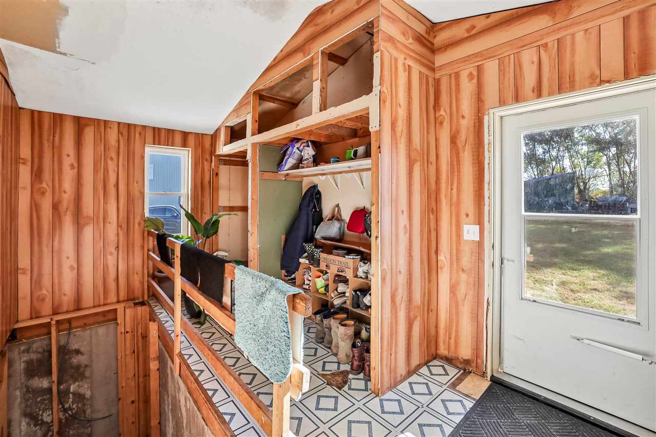1210 Fir Avenue Wellman IA 52356