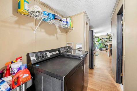 1210 Fir Avenue Wellman IA 52356