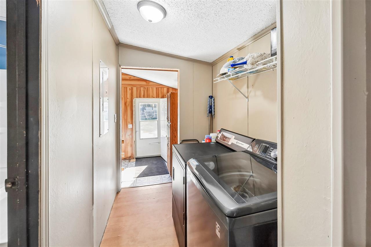 1210 Fir Avenue Wellman IA 52356