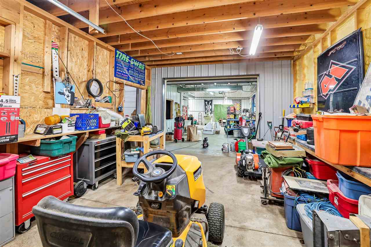 1210 Fir Avenue Wellman IA 52356