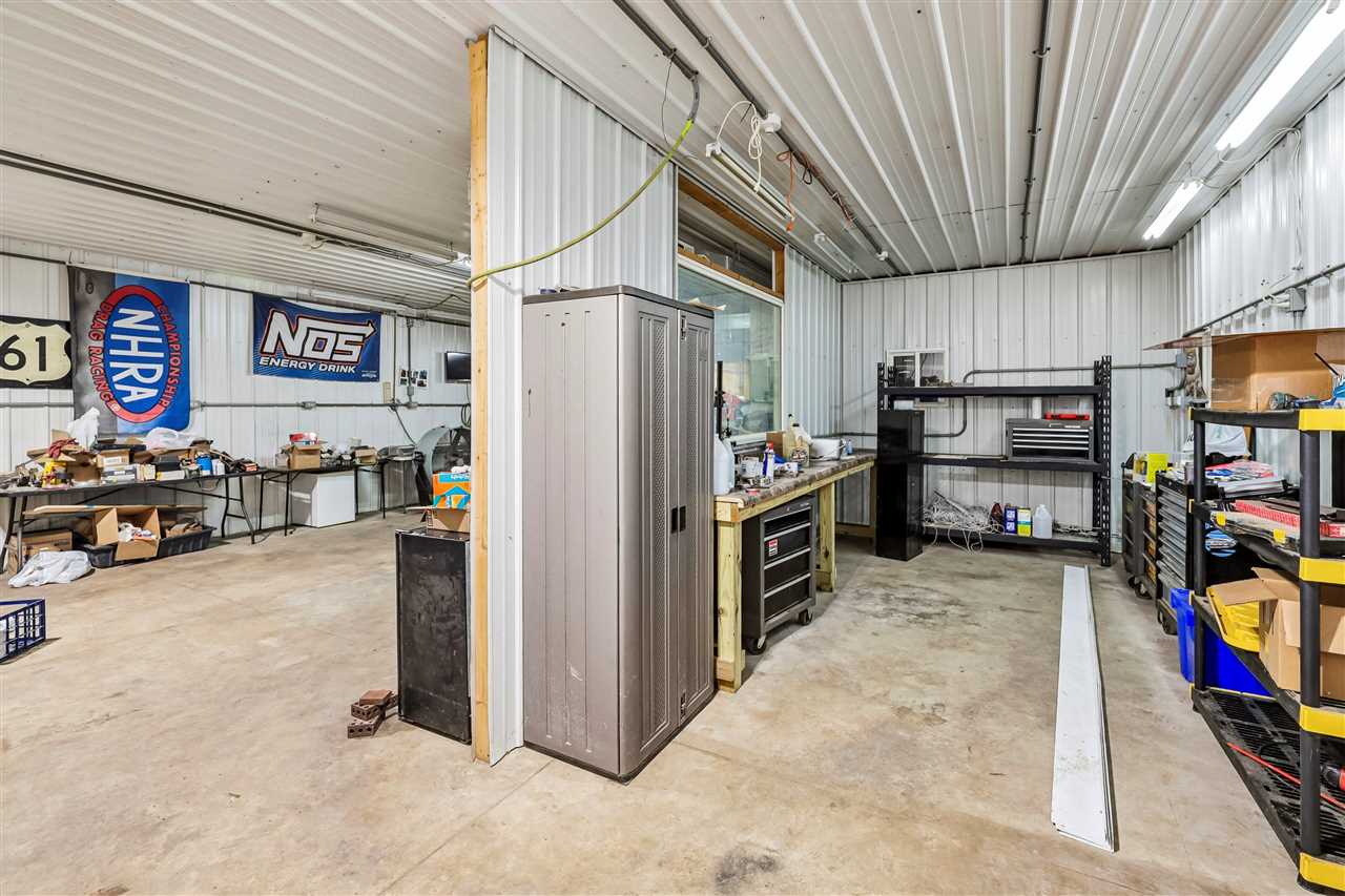 1210 Fir Avenue Wellman IA 52356