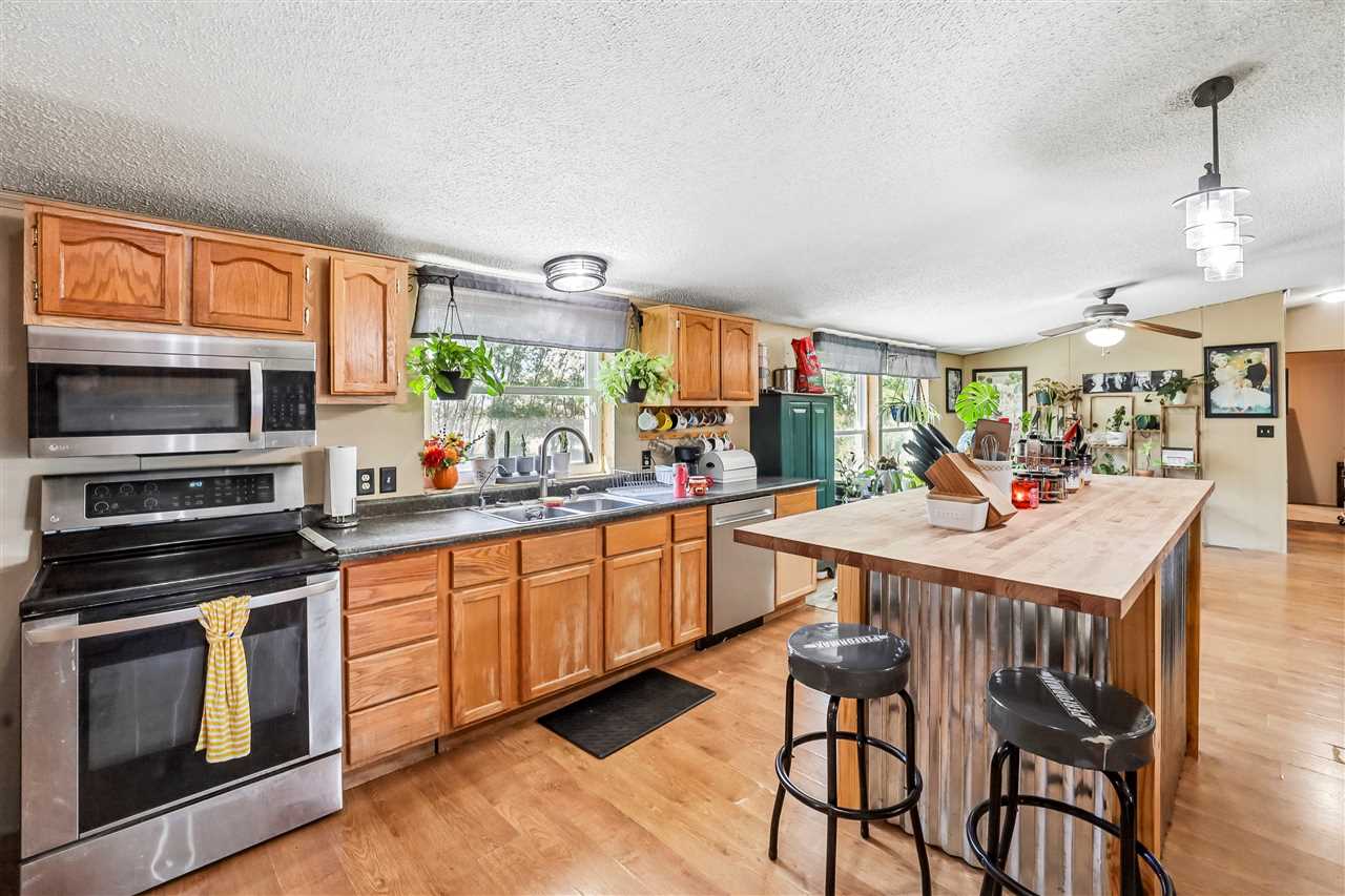 1210 Fir Avenue Wellman IA 52356