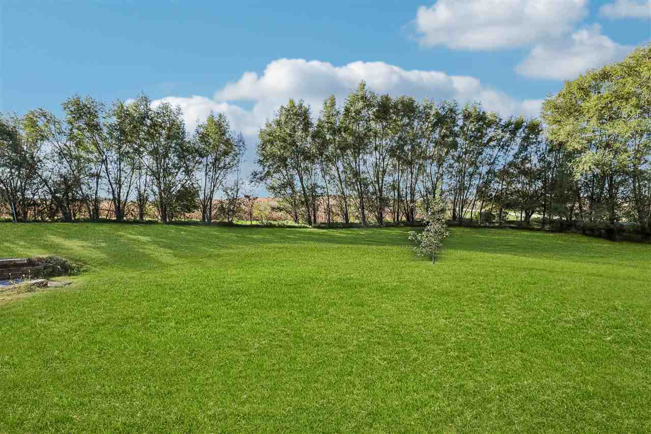 1210 Fir Avenue Wellman IA 52356