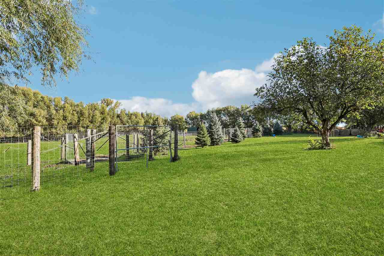 1210 Fir Avenue Wellman IA 52356