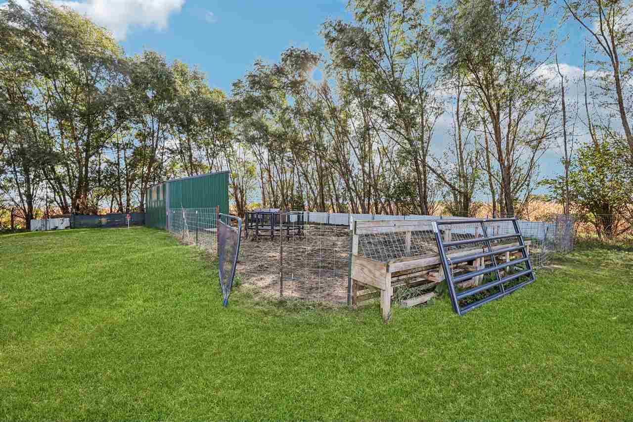 1210 Fir Avenue Wellman IA 52356