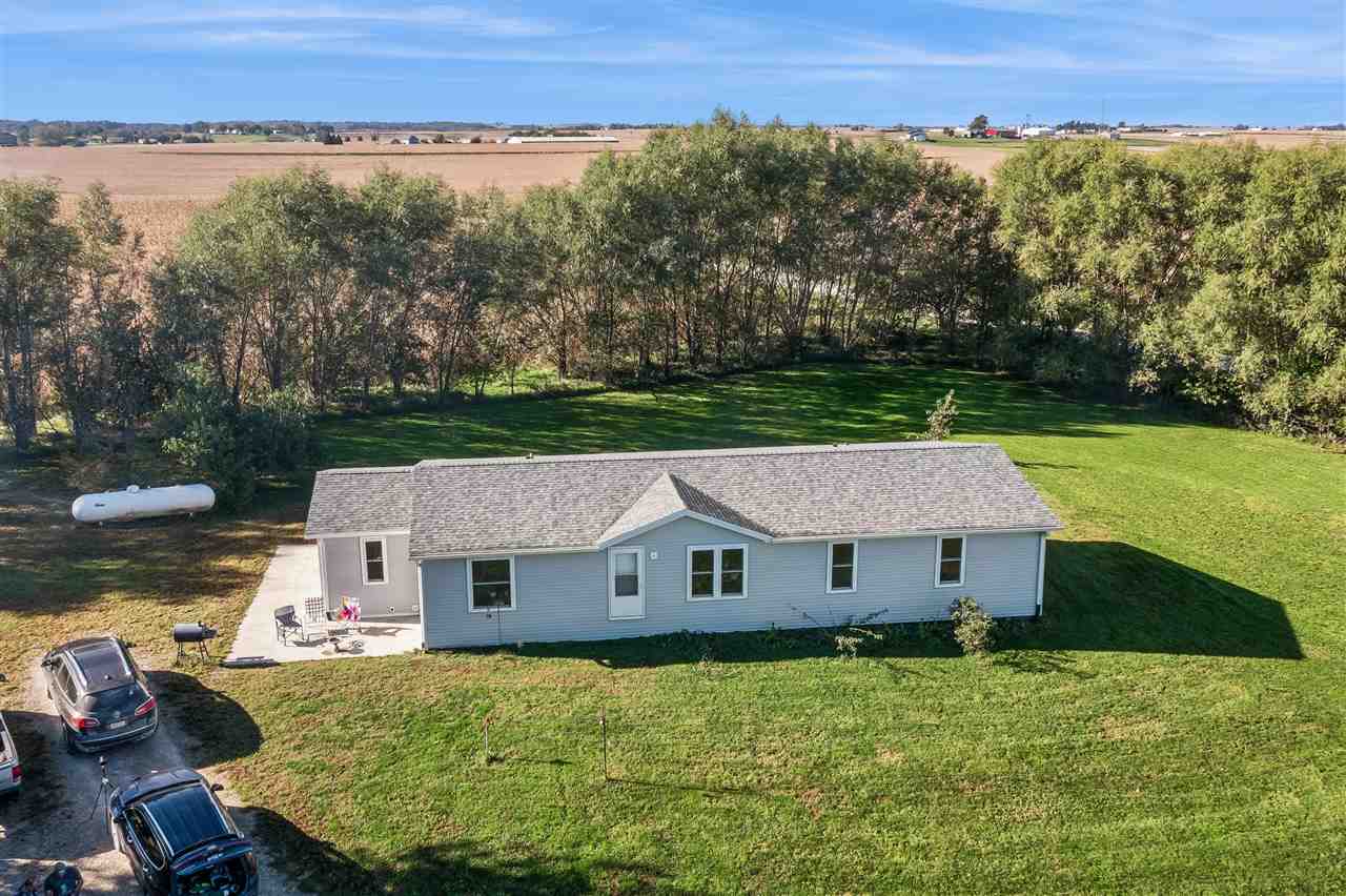 1210 Fir Avenue Wellman IA 52356