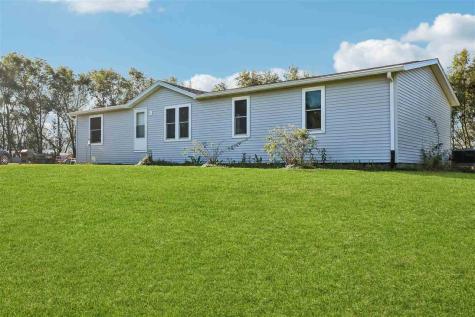 1210 Fir Avenue Wellman IA 52356