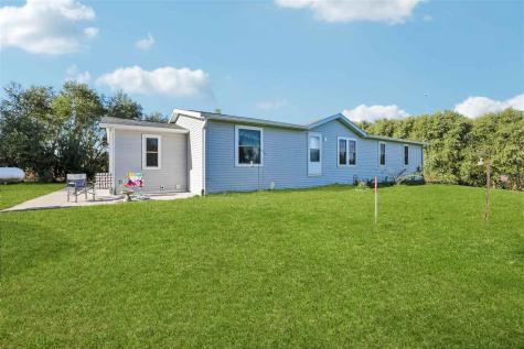 1210 Fir Avenue Wellman IA 52356