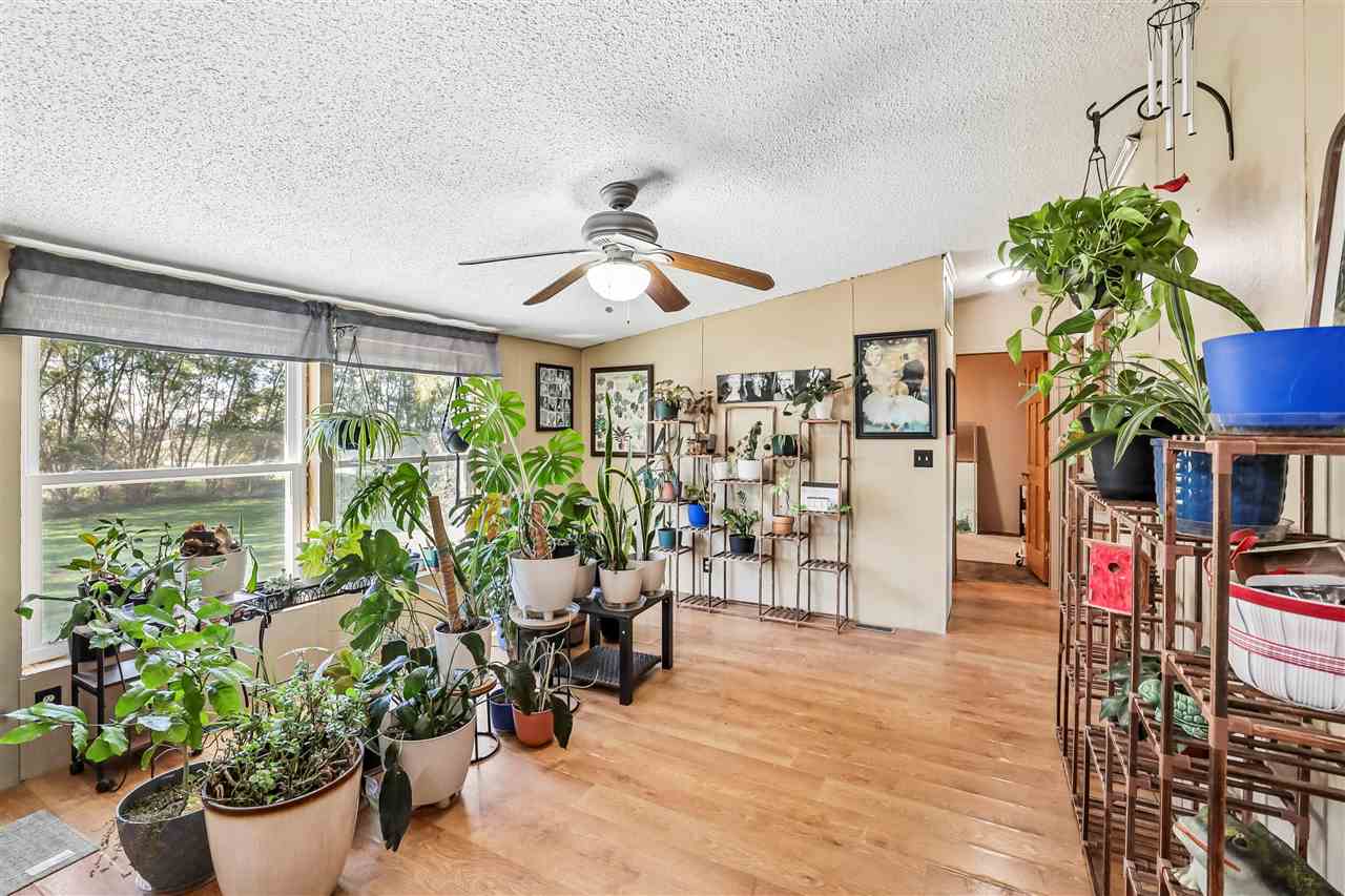 1210 Fir Avenue Wellman IA 52356