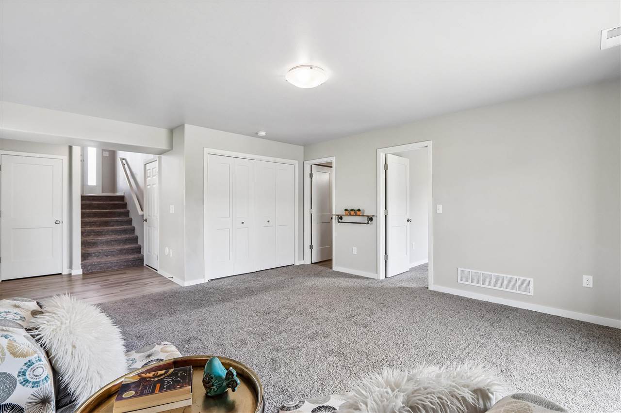 1255 Abraham Drive North Liberty IA 52317