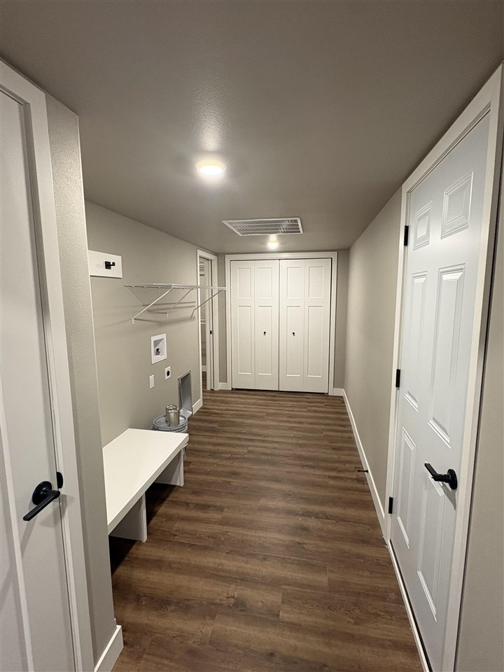 833 Armands Lane Tiffin IA 52340