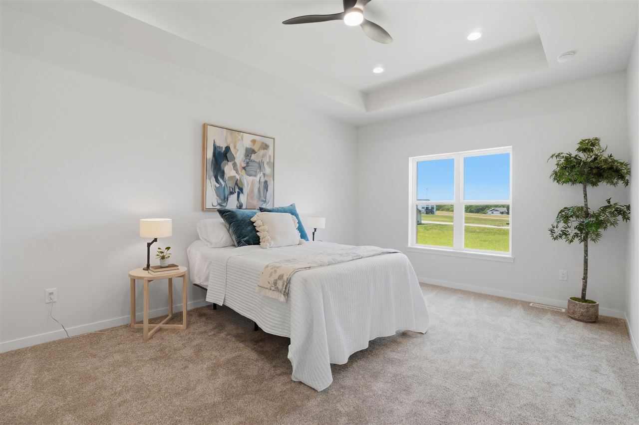 215B Timberline Terrace Kalona IA 52247