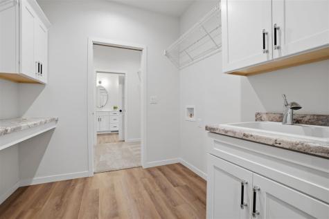 215A Timberline Terrace Kalona IA 52247
