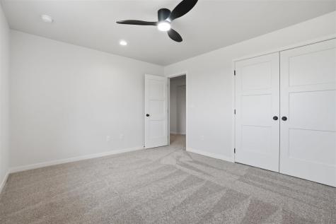 215A Timberline Terrace Kalona IA 52247