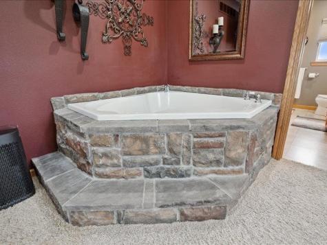 3752 Lacina Drive SW Iowa City IA 52240