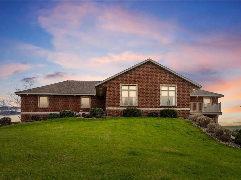 3752 Lacina Drive SW Iowa City IA 52240