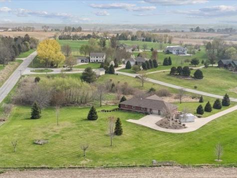 3752 Lacina Drive SW Iowa City IA 52240