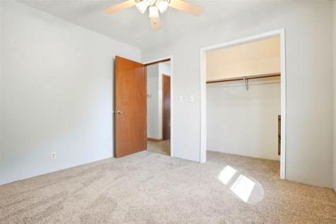 533 S Ave B Washington IA 52353