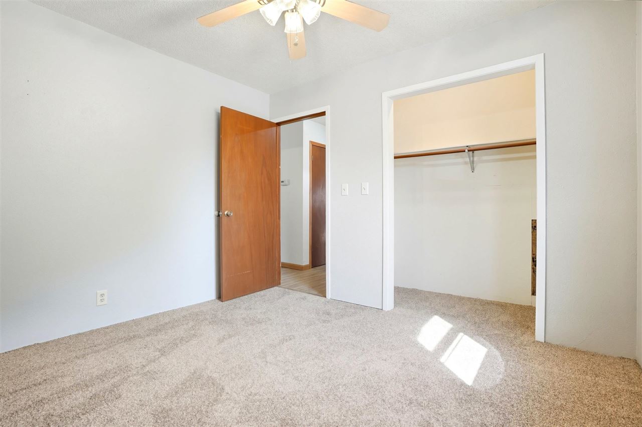 533 S Ave B Washington IA 52353
