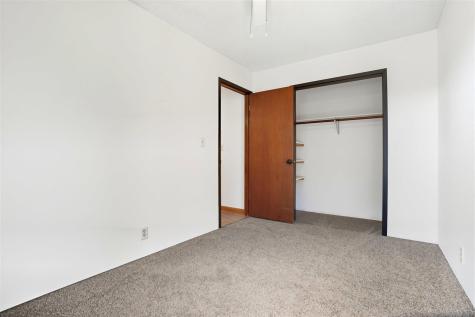 533 S Ave B Washington IA 52353