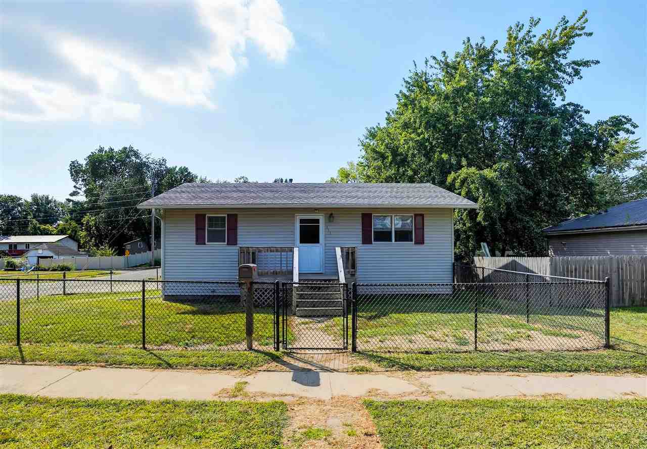 533 S Ave B Washington IA 52353
