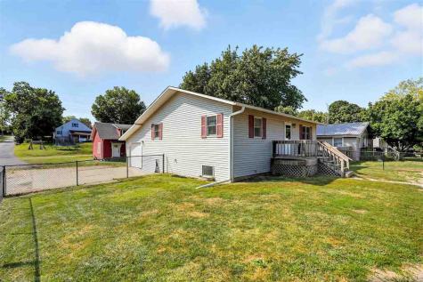 533 S Ave B Washington IA 52353