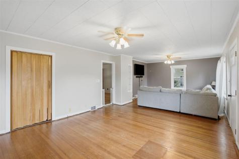 207 W Marion Street Sigourney IA 52591