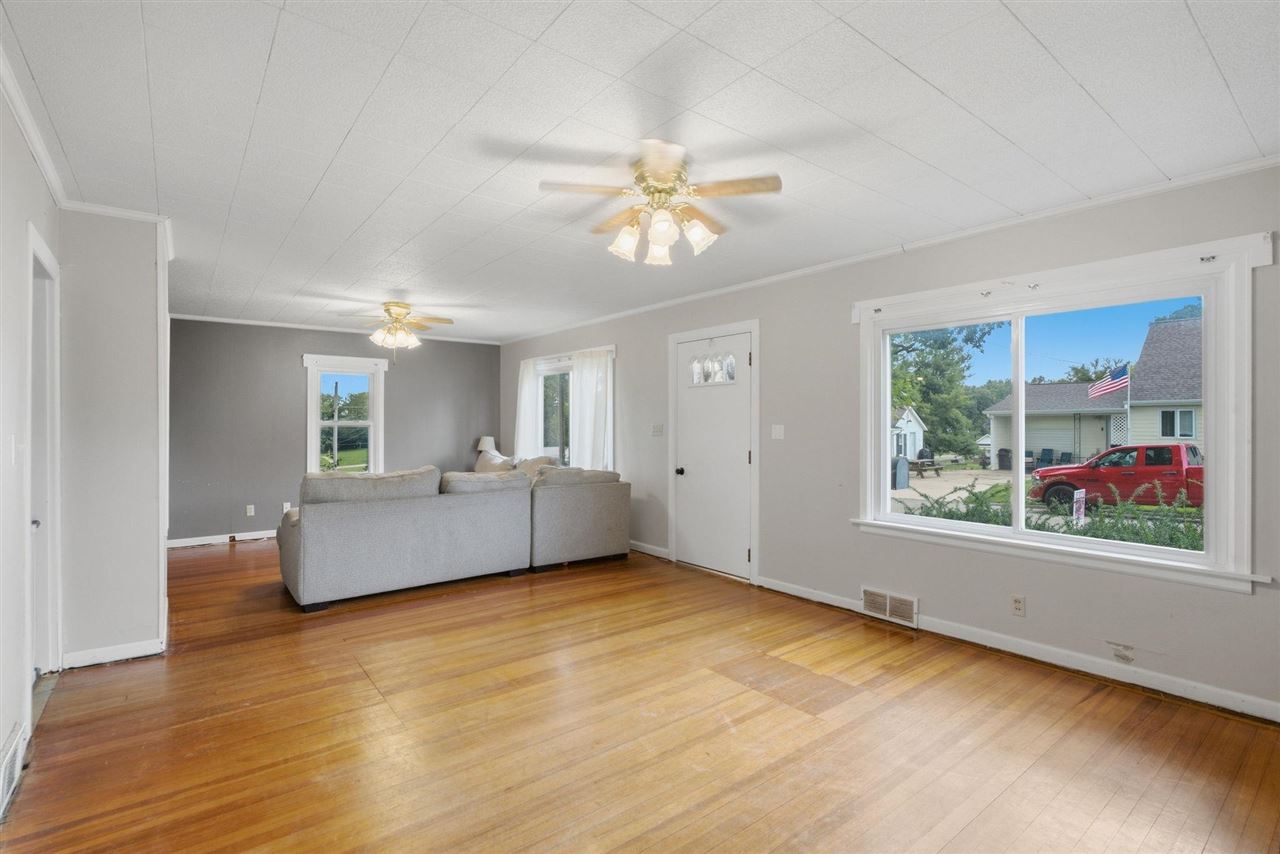 207 W Marion Street Sigourney IA 52591