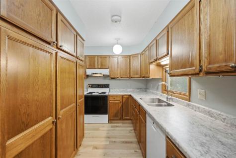 207 W Marion Street Sigourney IA 52591