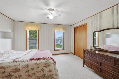 207 W Marion Street Sigourney IA 52591
