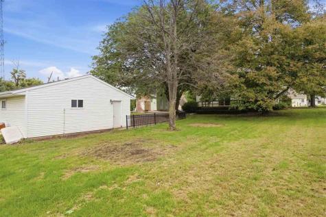 207 W Marion Street Sigourney IA 52591