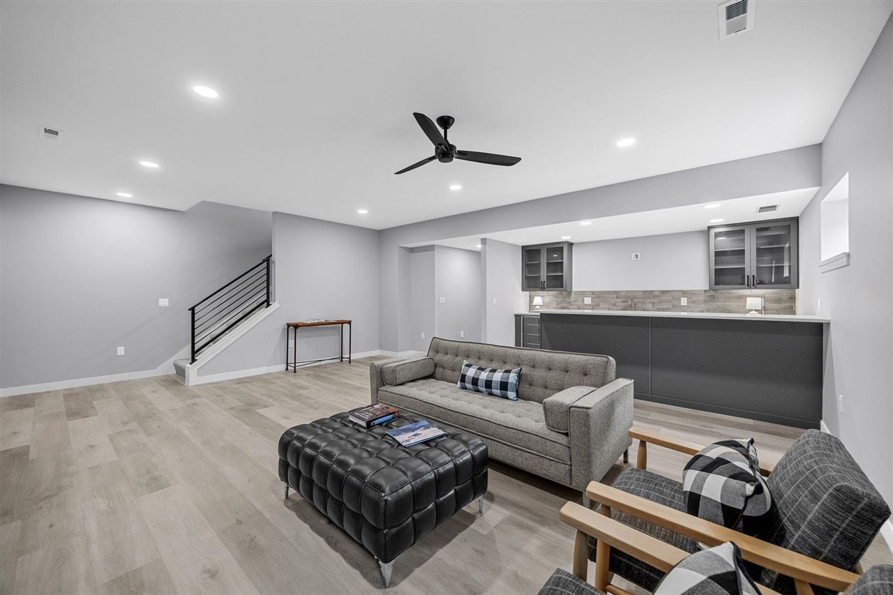 1368 Tamarack Trail Iowa City IA 52245