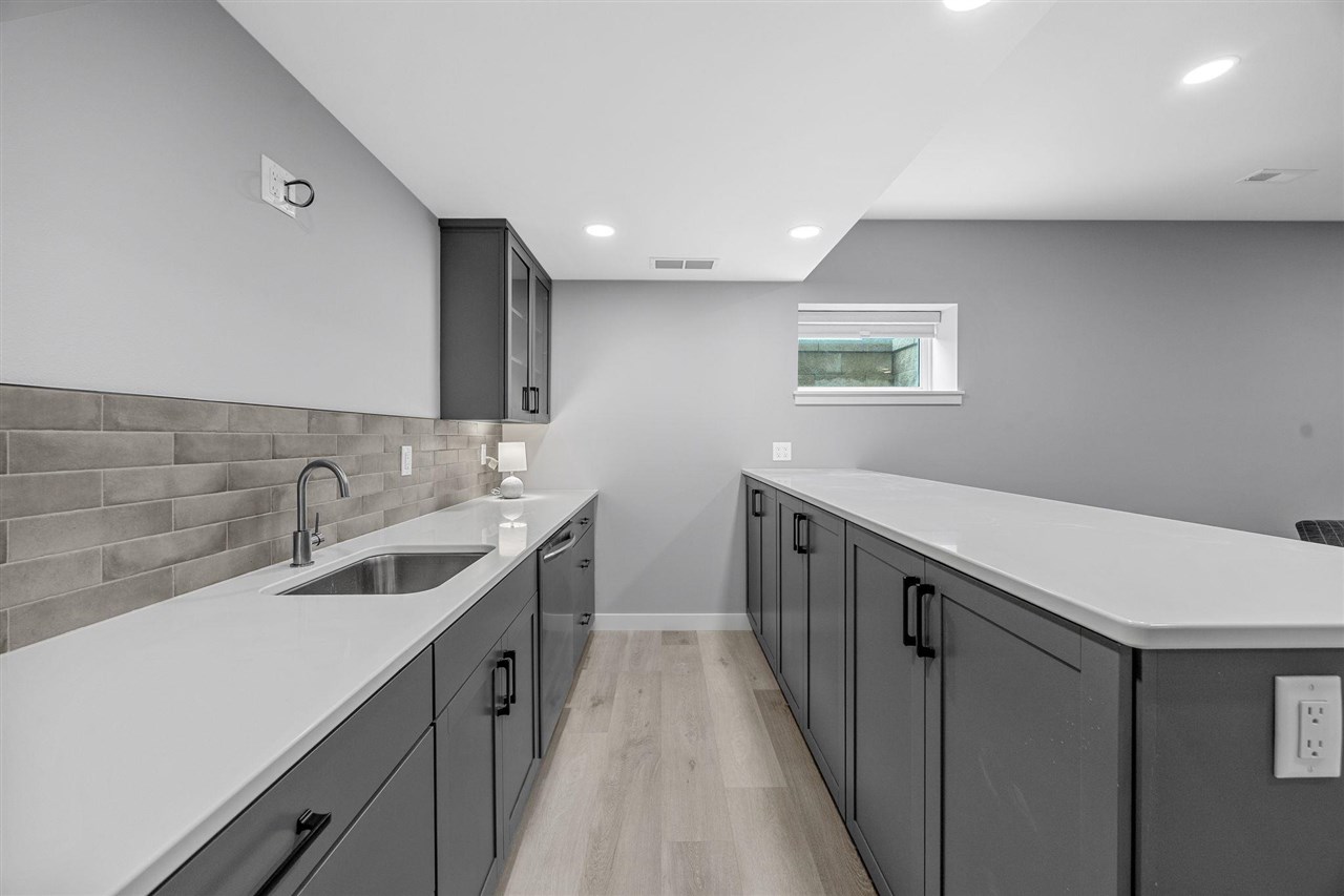 1368 Tamarack Trail Iowa City IA 52245
