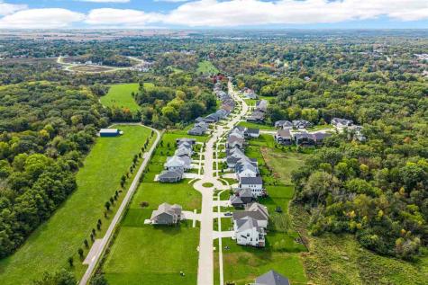 1368 Tamarack Trail Iowa City IA 52245