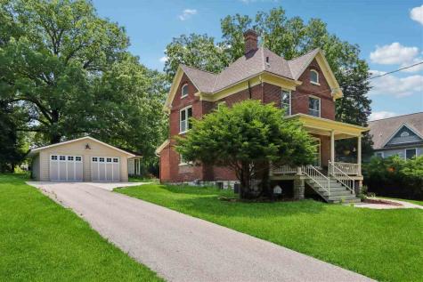 416 Reno Street Iowa City IA 52245