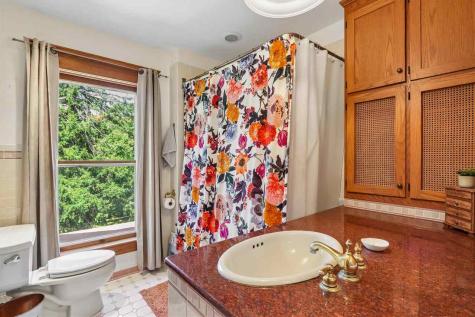 416 Reno Street Iowa City IA 52245